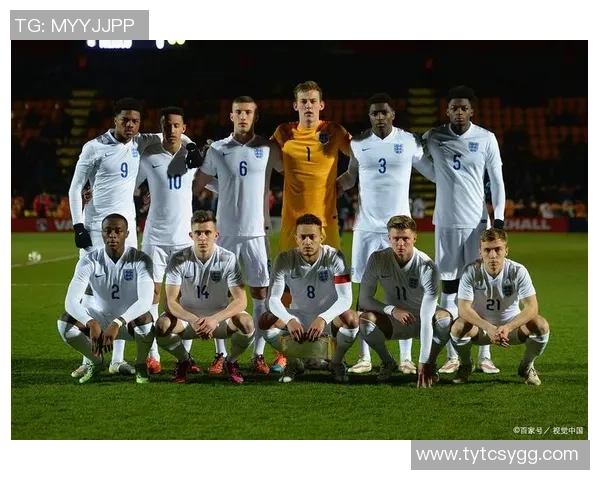 足球明星情怀高清图片展现他们的激情与梦想瞬间